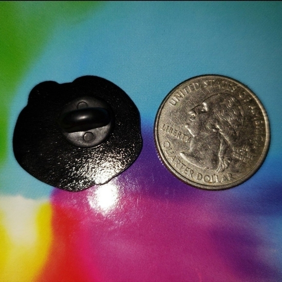 RICK and Morty Enamel Pin - Picture 4 of 4